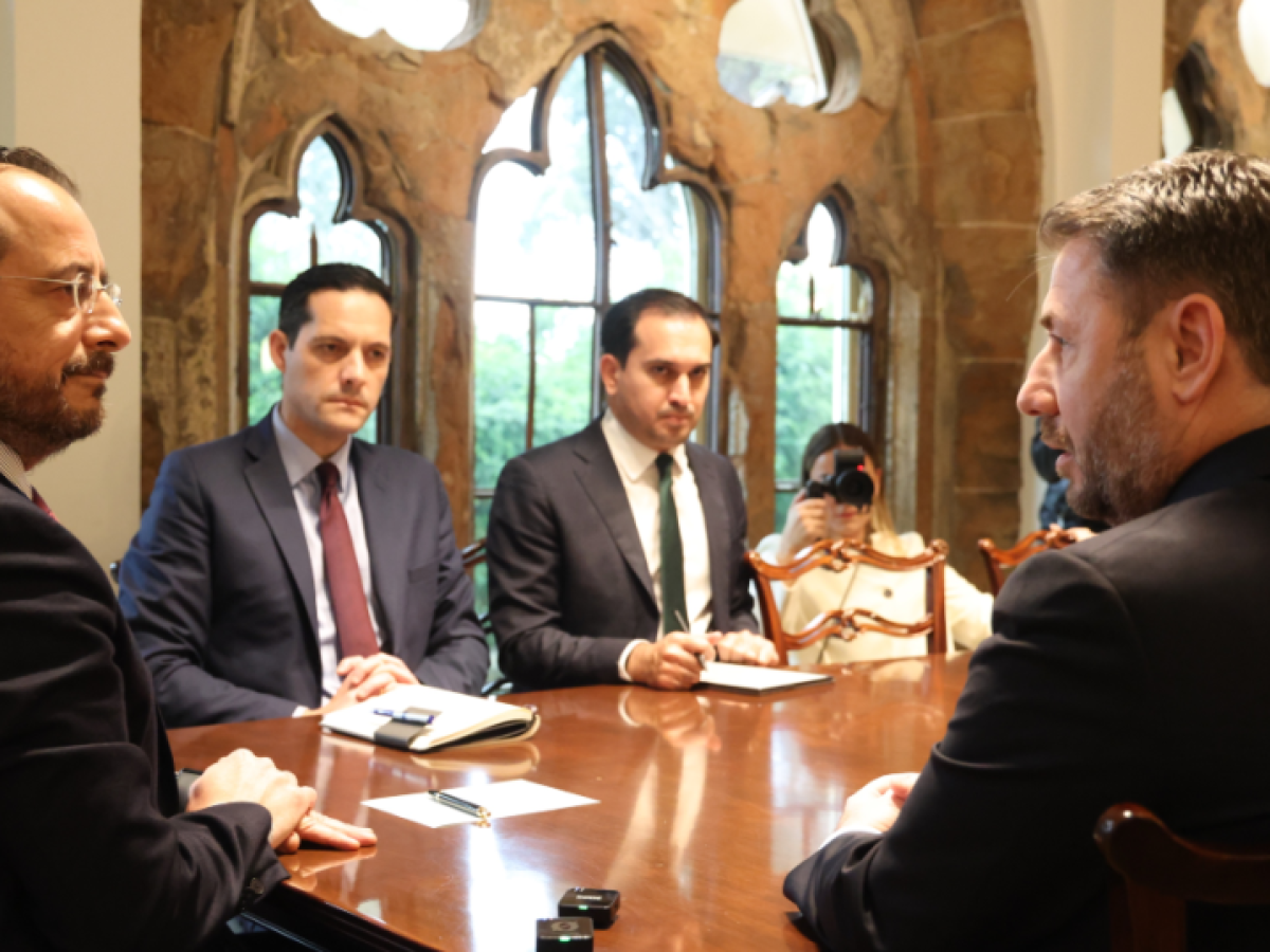 &Alpha;&nu;&delta;&rho;&omicron;&upsilon;&lambda;ά&kappa;&eta;&sigmaf; &alpha;&pi;ό &Lambda;&epsilon;&upsilon;&kappa;&omega;&sigma;ί&alpha;: &ldquo;&Kappa;&alpha;&mu;ί&alpha; &epsilon;&mu;&pi;&lambda;&omicron;&kappa;ή &sigma;&tau;&omicron;&nu; &pi;ό&lambda;&epsilon;&mu;&omicron;&rdquo; &ndash; &Pi;&iota;έ&zeta;&epsilon;&iota; &gamma;&iota;&alpha; &delta;&iota;&pi;&lambda;&omega;&mu;&alpha;&tau;&iota;&kappa;ή &alpha;&nu;&tau;&epsilon;&pi;ί&theta;&epsilon;&sigma;&eta; &tau;&eta;&sigmaf; &Epsilon;&Epsilon;