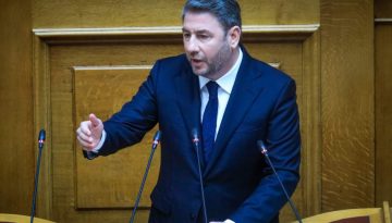 &Alpha;&nu;&delta;&rho;&omicron;&upsilon;&lambda;ά&kappa;&eta;&sigmaf;: &laquo;&Eta; &Epsilon;&xi;&epsilon;&tau;&alpha;&sigma;&tau;&iota;&kappa;ή έ&gamma;&iota;&nu;&epsilon; &pi;&lambda;&upsilon;&nu;&tau;ή&rho;&iota;&omicron; &epsilon;&upsilon;&theta;&upsilon;&nu;ώ&nu; &ndash; &Upsilon;&pi;ή&rho;&chi;&epsilon; &omicron;&rho;&gamma;&alpha;&nu;&omega;&mu;έ&nu;&omicron; &kappa;ύ&kappa;&lambda;&omega;&mu;&alpha; &lambda;&epsilon;&eta;&lambda;&alpha;&sigma;ί&alpha;&sigmaf;&raquo;