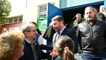 &Alpha;&nu;&delta;&rho;&omicron;&upsilon;&lambda;ά&kappa;&eta;&sigmaf;: &Kappa;&alpha;&lambda;ώ &kappa;ά&theta;&epsilon; &pi;&omicron;&lambda;ί&tau;&eta; &nu;&alpha; &epsilon;&nu;ώ&sigma;&omicron;&upsilon;&mu;&epsilon; &tau;&iota;&sigmaf; &delta;&upsilon;&nu;ά&mu;&epsilon;&iota;&sigmaf; &mu;&alpha;&sigmaf; &gamma;&iota;&alpha; &tau;&eta;&nu; &pi;&omicron;&lambda;&iota;&tau;&iota;&kappa;ή &alpha;&lambda;&lambda;&alpha;&gamma;ή, &mu;&epsilon; &kappa;&omicron;&iota;&nu;&omega;&nu;&iota;&kappa;ή &Delta;&iota;&kappa;&alpha;&iota;&omicron;&sigma;ύ&nu;&eta; &kappa;&alpha;&iota; &Kappa;&rho;ά&tau;&omicron;&sigmaf; &Delta;&iota;