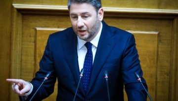 &Alpha;&nu;&delta;&rho;&omicron;&upsilon;&lambda;ά&kappa;&eta;&sigmaf;: &Beta;έ&rho;&tau;&iota;&gamma;&kappa;&omicron; &Mu;&eta;&tau;&sigma;&omicron;&tau;ά&kappa;&eta; &sigma;&tau;&eta;&nu; &epsilon;&nu;έ&rho;&gamma;&epsilon;&iota;&alpha; &ndash; &Pi;&alpha;ί&zeta;&epsilon;&tau;&epsilon; &sigma;&tau;&alpha; &tau;&upsilon;&phi;&lambda;ά &mu;&epsilon; &tau;&alpha; &epsilon;&theta;&nu;&iota;&kappa;ά &sigma;&upsilon;&mu;&phi;έ&rho;&omicron;&nu;&tau;&alpha;