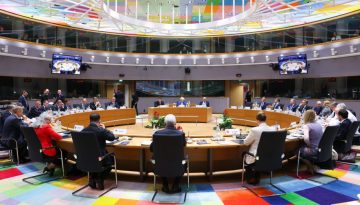 &Alpha;&pi;&omicron;&gamma;&omicron;ή&tau;&epsilon;&upsilon;&sigma;&eta; &gamma;&iota;&alpha; &tau;&alpha; &laquo;&alpha;&nu;&tau;&alpha;&nu;&alpha;&kappa;&lambda;&alpha;&sigma;&tau;&iota;&kappa;ά&raquo; &tau;&omega;&nu; &Beta;&rho;&upsilon;&xi;&epsilon;&lambda;&lambda;ώ&nu;