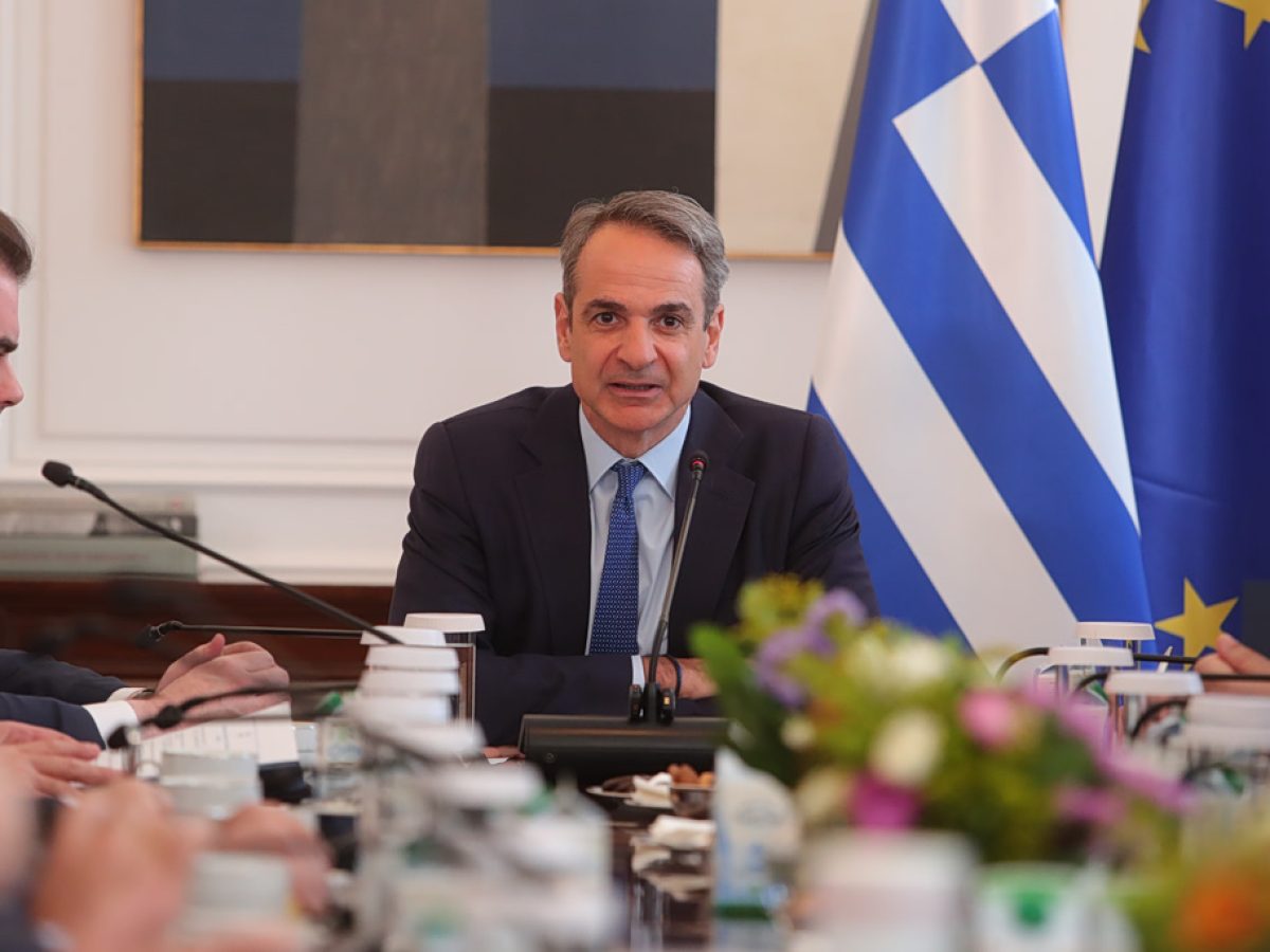 Aφήγημα «ασφάλειας» χτίζει το Μαξίμου