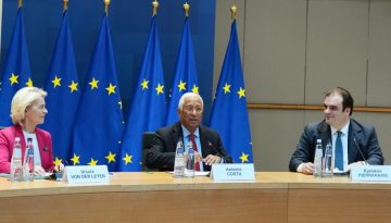 H &sigma;&upsilon;&nu;ά&nu;&tau;&eta;&sigma;&eta; &tau;&omega;&nu; &laquo;4 &Pi;&rho;&omicron;έ&delta;&rho;&omega;&nu;&raquo; &sigma;&tau;&iota;&sigmaf; &Beta;&rho;&upsilon;&xi;έ&lambda;&lambda;&epsilon;&sigmaf;
