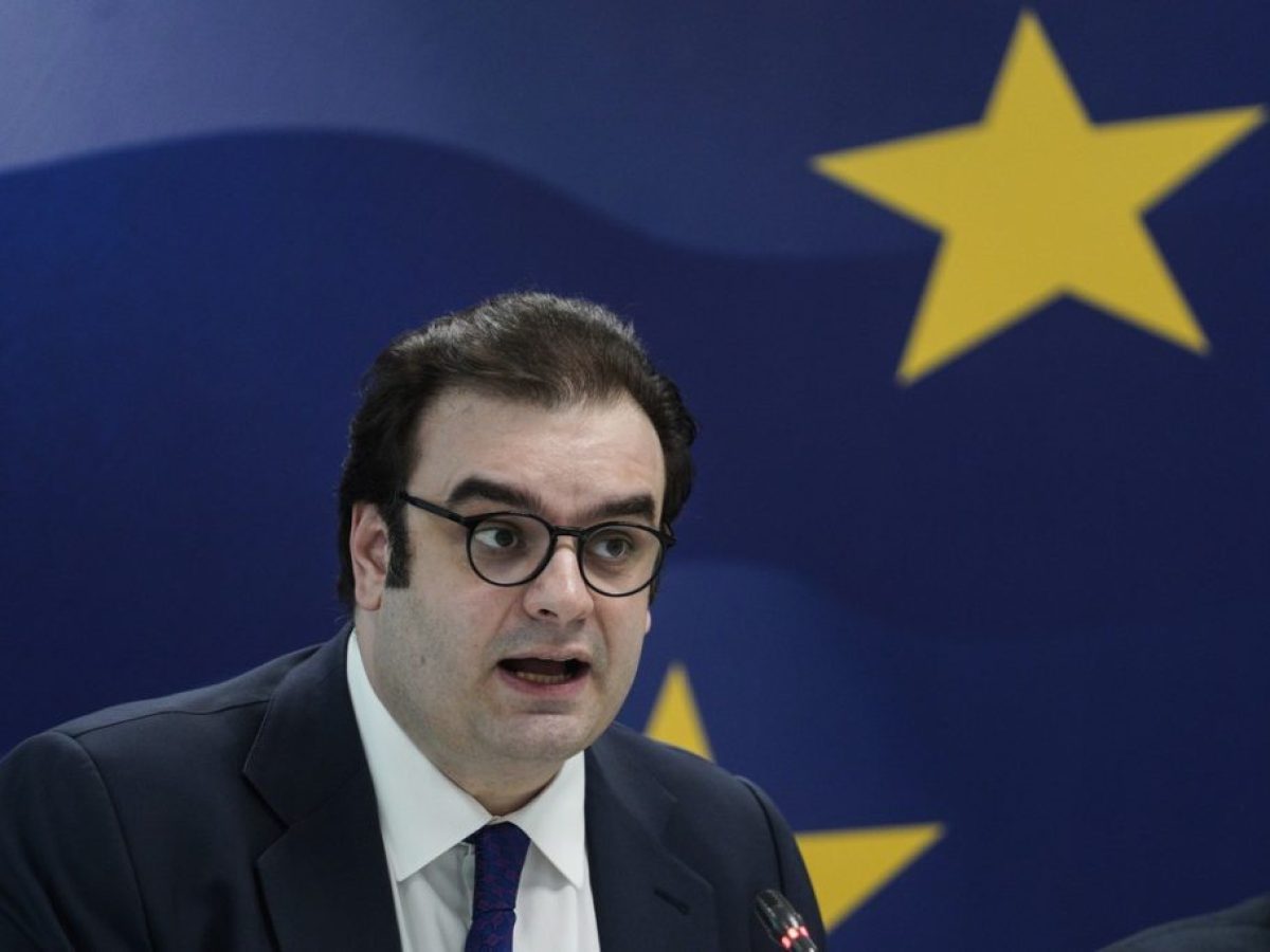 Live: H εξειδίκευση των μέτρων στήριξης λόγω των επιπτώσεων του πολέμου