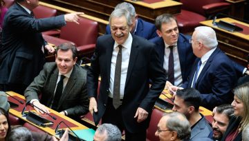 O Πάρις Κουκουλόπουλος εκλέχθηκε Δ’ αντιπρόεδρος της Βουλής
