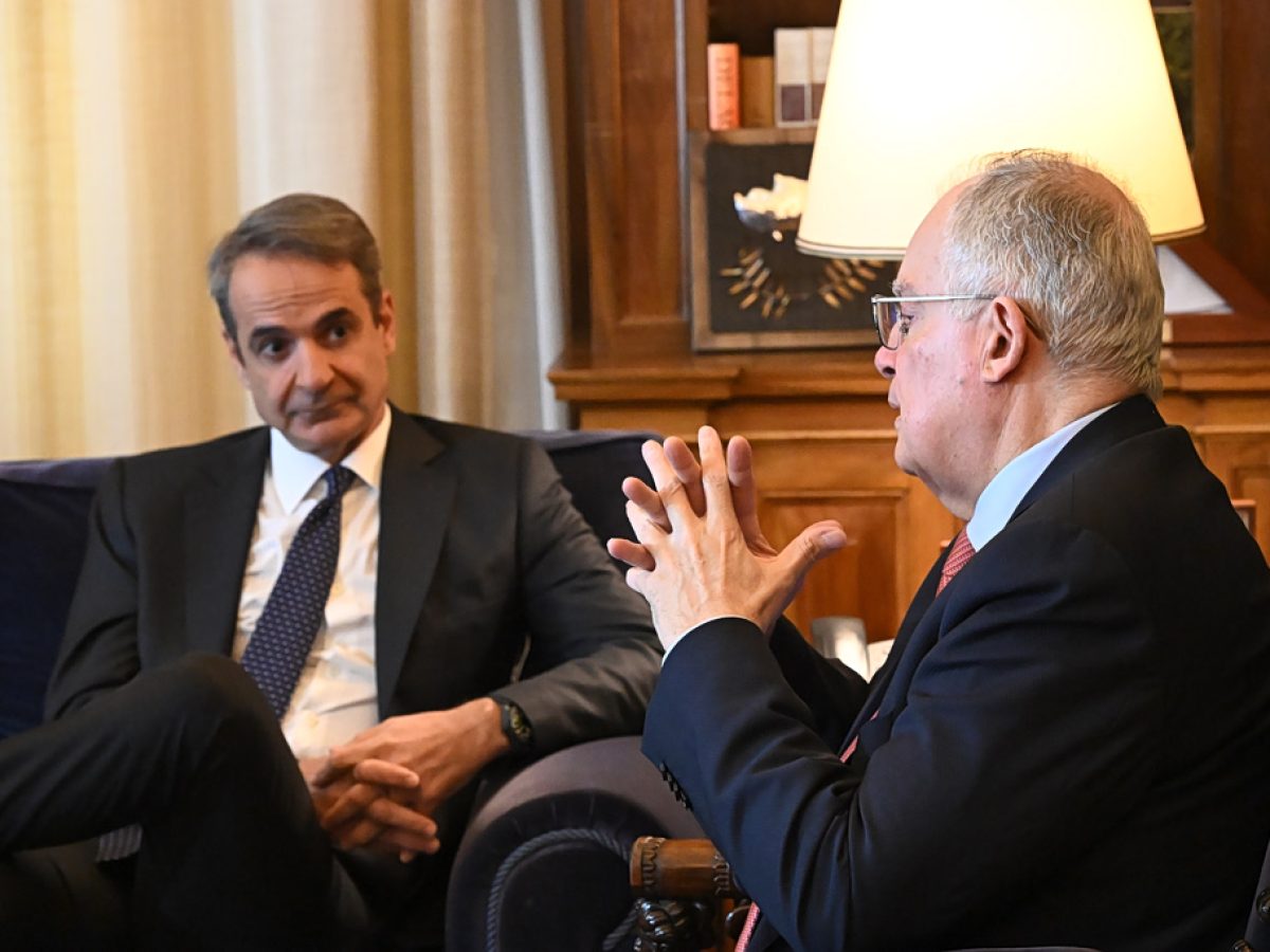 Μπλόκο στην αισχροκέρδεια: Πλαφόν σε καύσιμα και σούπερ μάρκετ – Πρωθυπουργός σε ΠτΔ