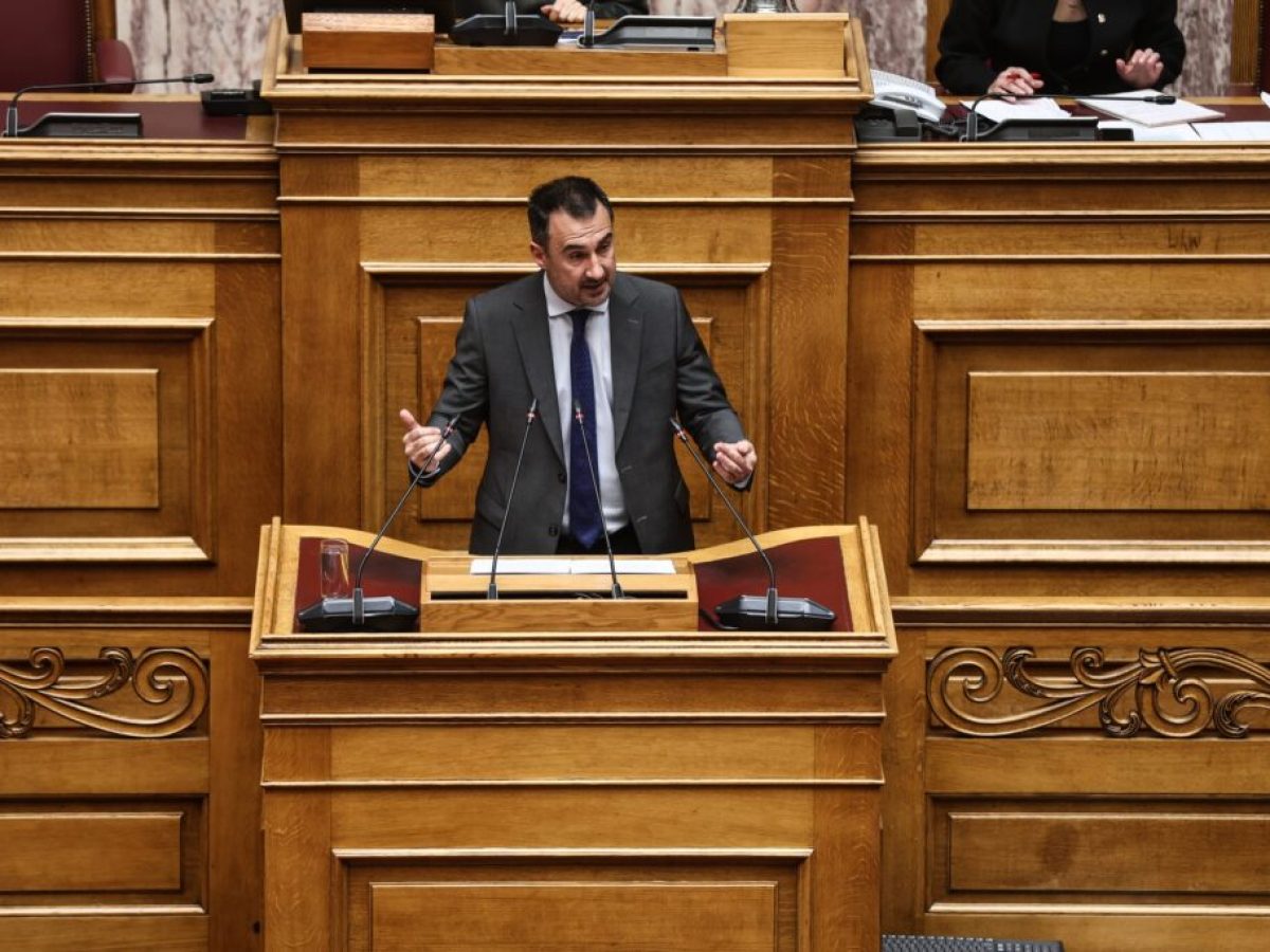 Χαρίτσης: «Η επέμβαση ΗΠΑ-Ισραήλ στο Ιράν είναι η ταφόπλακα του διεθνούς δικαίου»