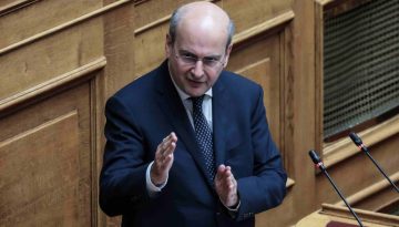 Χατζηδάκης: Τα τρομολαγνικά σενάρια βλάπτουν την ίδια την κοινωνία