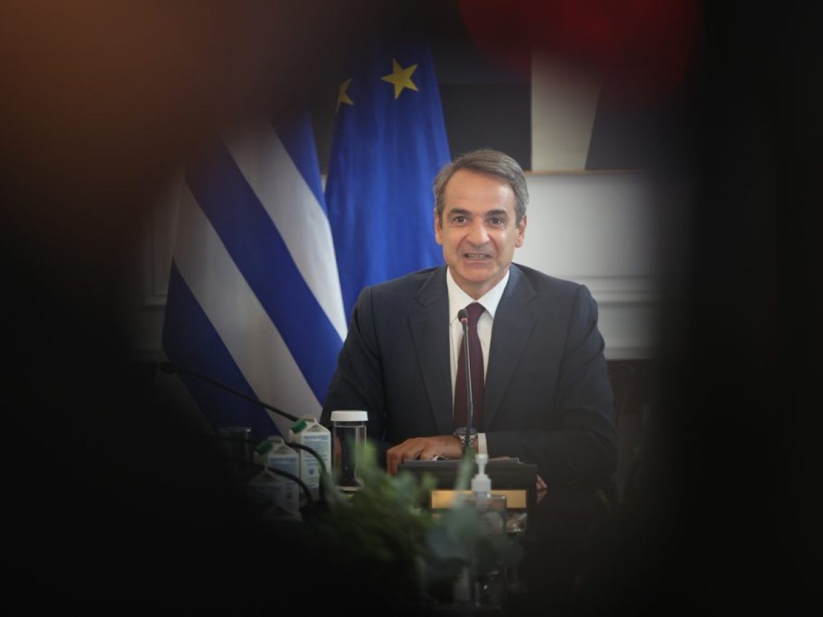 Χωρίς νέα μέτρα η σύσκεψη στο Μαξίμου για την ακρίβεια – «Αυστηρούς ελέγχους» υπόσχεται η κυβέρνηση