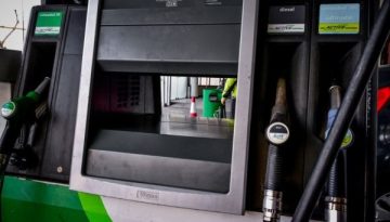 &laquo;&Chi;&rho;&epsilon;&iota;ά&zeta;&omicron;&nu;&tau;&alpha;&iota; &mu;έ&tau;&rho;&alpha; &pi;&rho;&iota;&nu; &eta; &zeta;&eta;&mu;&iota;ά &epsilon;ί&nu;&alpha;&iota; &mu;&eta; &alpha;&nu;&alpha;&sigma;&tau;&rho;έ&psi;&iota;&mu;&eta;&raquo; &ndash; &Pi;&upsilon;&rho;ά &alpha;&pi;ό &tau;&eta;&nu; &alpha;&nu;&tau;&iota;&pi;&omicron;&lambda;ί&tau;&epsilon;&upsilon;&sigma;&eta; &kappa;&alpha;&tau;ά &kappa;&upsilon;&beta;έ&rho;&nu;&eta;&sigma;&eta;&sigmaf; &gamma;&iota;&alpha; &tau;&eta;&nu; &alpha;&kappa;&rho;ί&beta;&epsilon;&iota;&alpha;