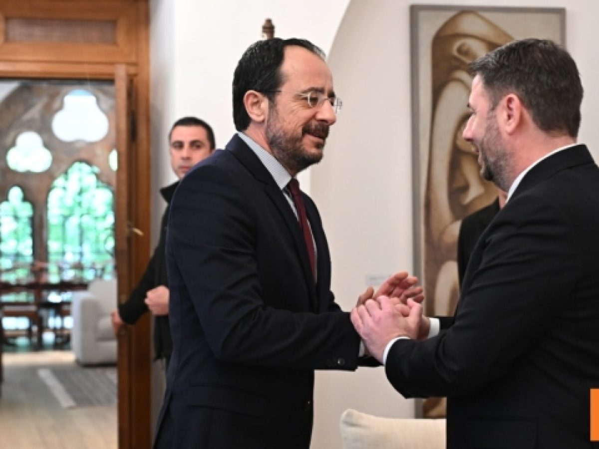 &Chi;&rho;&iota;&sigma;&tau;&omicron;&delta;&omicron;&upsilon;&lambda;ί&delta;&eta;&sigmaf; &sigma;&epsilon; &Alpha;&nu;&delta;&rho;&omicron;&upsilon;&lambda;ά&kappa;&eta;: &laquo;&Gamma;&iota;&alpha; &pi;&rho;ώ&tau;&eta; &phi;&omicron;&rho;ά &alpha;&lambda;&lambda;&eta;&lambda;&epsilon;&gamma;&gamma;ύ&eta; &sigma;&tau;&eta;&nu; &pi;&rho;ά&xi;&eta;, &eta; &Kappa;ύ&pi;&rho;&omicron;&sigmaf; &delta;&epsilon;&nu; &epsilon;ί&nu;&alpha;&iota; &mu;έ&rho;&omicron;&sigmaf; &tau;&eta;&sigmaf; &kappa;&rho;ί&sigma;&eta;&sigmaf;&raquo;