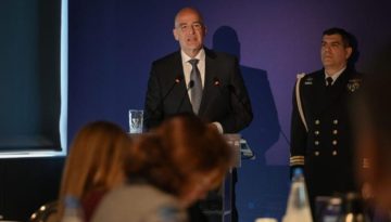 Δένδιας: Είμαστε υποχρεωμένοι να επενδύσουμε στην αμυντική μας δυνατότητα