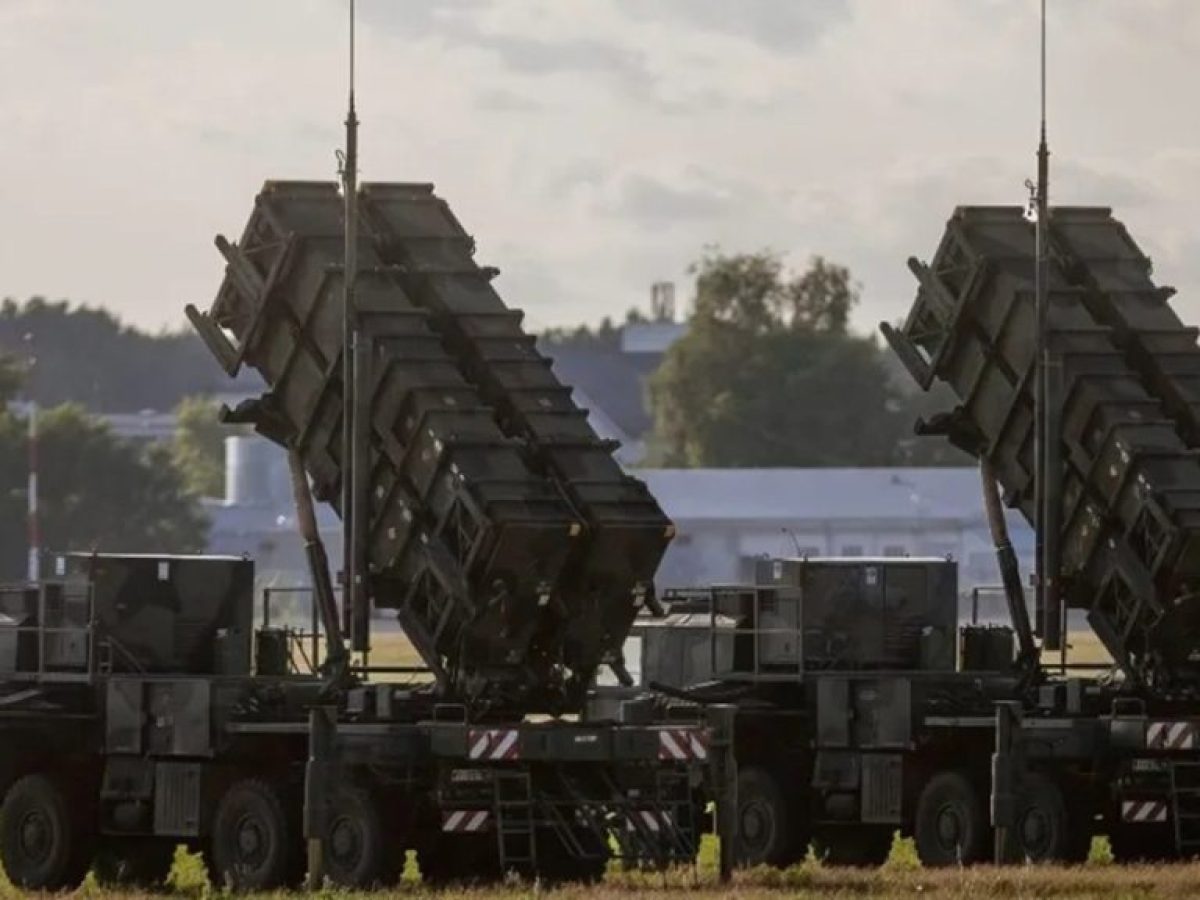 Δένδιας: «Θα βοηθήσουμε στην αντιβαλλιστική προστασία της Βουλγαρίας»