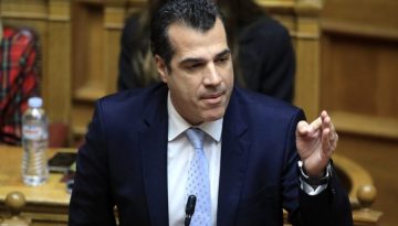&Delta;&iota;&chi;&alpha;&sigma;&tau;&iota;&kappa;ό&sigmaf; &Pi;&lambda;&epsilon;ύ&rho;&eta;&sigmaf; &sigma;&epsilon; &kappa;&omicron;&mu;&mu;&alpha;&tau;&iota;&kappa;ή &epsilon;&kappa;&delta;ή&lambda;&omega;&sigma;&eta; &tau;&eta;&sigmaf; &Nu;&Delta;: &laquo;&Omicron;&iota; &alpha;&gamma;ώ&nu;&epsilon;&sigmaf; &tau;&eta;&sigmaf; &Alpha;&rho;&iota;&sigma;&tau;&epsilon;&rho;ά&sigmaf; ή&tau;&alpha;&nu; &pi;ά&nu;&tau;&alpha; &sigma;&epsilon; &beta;ά&rho;&omicron;&sigmaf; &tau;&omicron;&upsilon; έ&theta;&nu;&omicron;&upsilon;&sigmaf;&raquo;