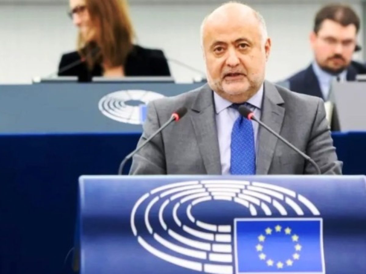 &Delta;&eta;&mu;ή&tau;&rho;&eta; &Tau;&sigma;&iota;ό&delta;&rho;&alpha;&sigmaf;: &Alpha;&pi;ά&nu;&tau;&eta;&sigma;&eta; &gamma;&iota;&alpha; &tau;&eta;&nu; &sigma;&upsilon;&mu;&phi;&omega;&nu;ί&alpha; &tau;&eta;&sigmaf; &alpha;&pi;&lambda;&omicron;&pi;&omicron;ί&eta;&sigma;&eta;&sigmaf; &tau;&eta;&sigmaf; &nu;&omicron;&mu;&omicron;&theta;&epsilon;&sigma;ί&alpha;&sigmaf; &sigma;&tau;&alpha; &chi;&eta;&mu;&iota;&kappa;ά