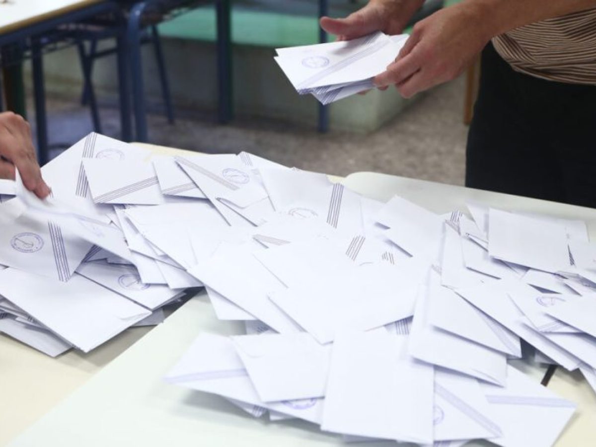 Δημοσκόπηση MRB: Ποια κυβέρνηση θέλουν οι πολίτες στις επόμενες εκλογές