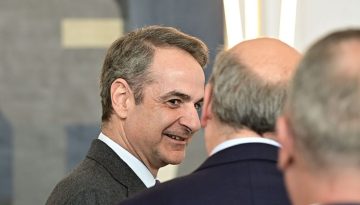&Delta;&iota;&pi;&lambda;&omega;&mu;&alpha;&tau;&iota;&kappa;ό&sigmaf; &mu;&alpha;&rho;&alpha;&theta;ώ&nu;&iota;&omicron;&sigmaf; &Mu;&eta;&tau;&sigma;&omicron;&tau;ά&kappa;&eta; &gamma;&iota;&alpha; &tau;&eta; &sigma;&tau;&rho;&alpha;&tau;&iota;&omega;&tau;&iota;&kappa;ή &sigma;&upsilon;&nu;&delta;&rho;&omicron;&mu;ή &sigma;&tau;&eta;&nu; &Kappa;ύ&pi;&rho;&omicron;