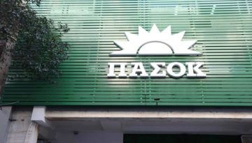 Αιχμές ΠΑΣΟΚ για την ανάρτηση Μητσοτάκη: “Η μόνιμη βελτίωση του εισοδήματος” είναι η σταθερή απόκλισ