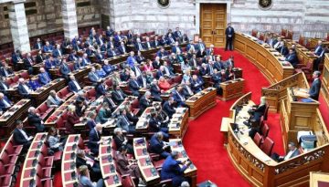 Επιστολική ψήφος: “Παρών” από τον ΣΥΡΙΖΑ – Θρίλερ για την εξεύρεση των 200 ψήφων