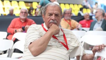 “Έξω φρενών” ο Στέλιος Παππάς µε όσα έγραψε στην “Αυγή” ο Σιακαντάρης