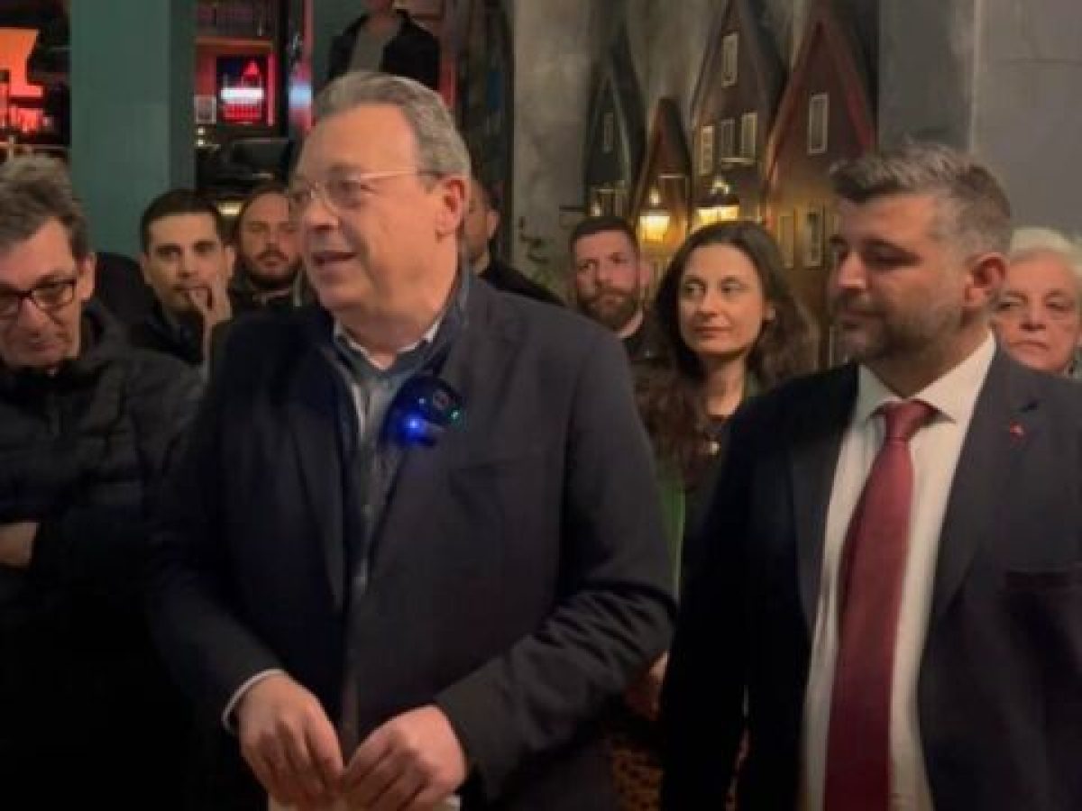 Φάμελλος για “Αυγή”  “Στο Κόκκινο”: “Το αρνητικό πρόσημο για τα ΜΜΕ της Αριστεράς έγι