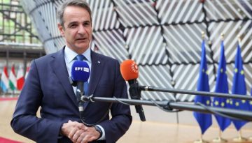 Κυριάκος Μητσοτάκης: Με σχέδιο “φρένο” στις αυξήσεις σε ρεύμα και καύσιμα στη Σύνοδο Κορυφής – Τα μη