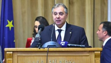 Κορκίδης: Η αύξηση του κατώτατου μισθού σημαίνει “αυτοχρηματοδότηση” της αγοράς