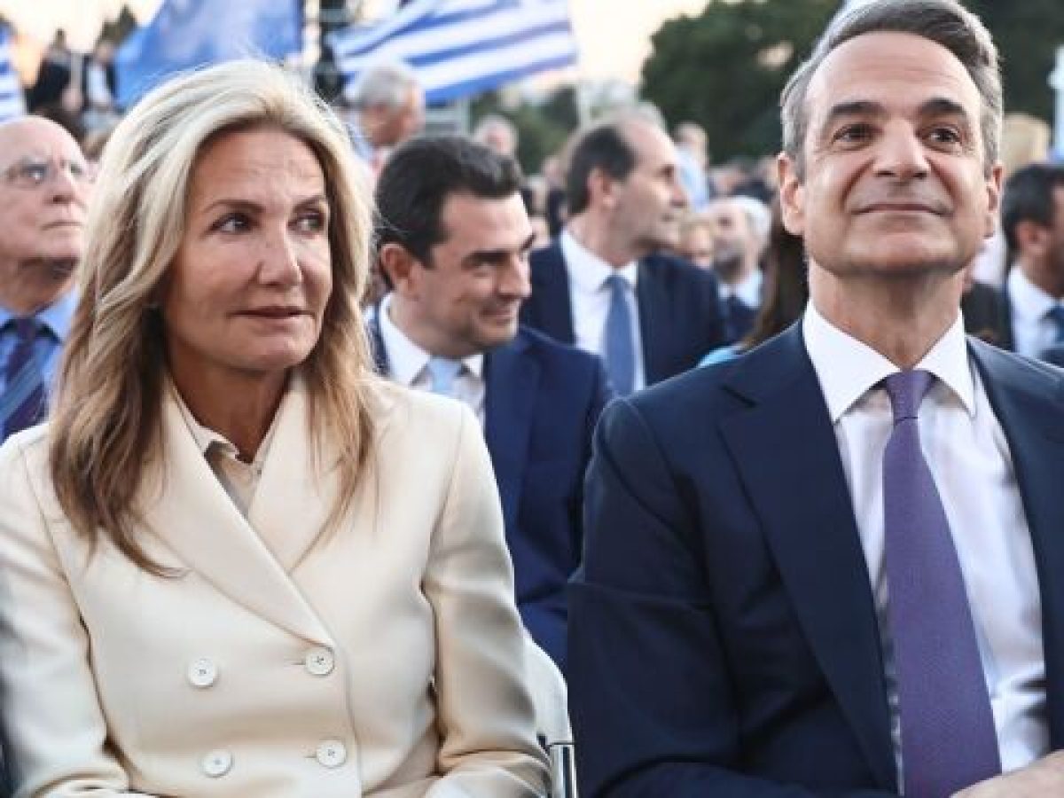 Μαρέβα Μητσοτάκη για 25η Μαρτίου: “Η μεγάλη διπλή γιορτή των Ελλήνων, χρόνια πολλά Ελλάδα” (Εικόνα)&