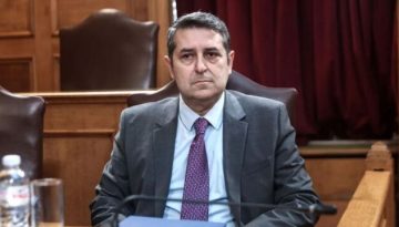 Μυλωνάκης για τα fake news για την επιστροφή της Σοφίας Μητσοτάκη από το Ντουμπάι: Προσπαθούν με κάθε τρόπο να