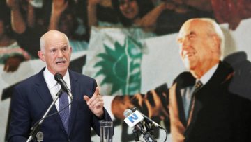 “Ο Ανδρέας μέσα από τα μάτια των παιδιών του”: Γιώργος και Νίκος Παπανδρέου μιλούν για τον πατέρα το