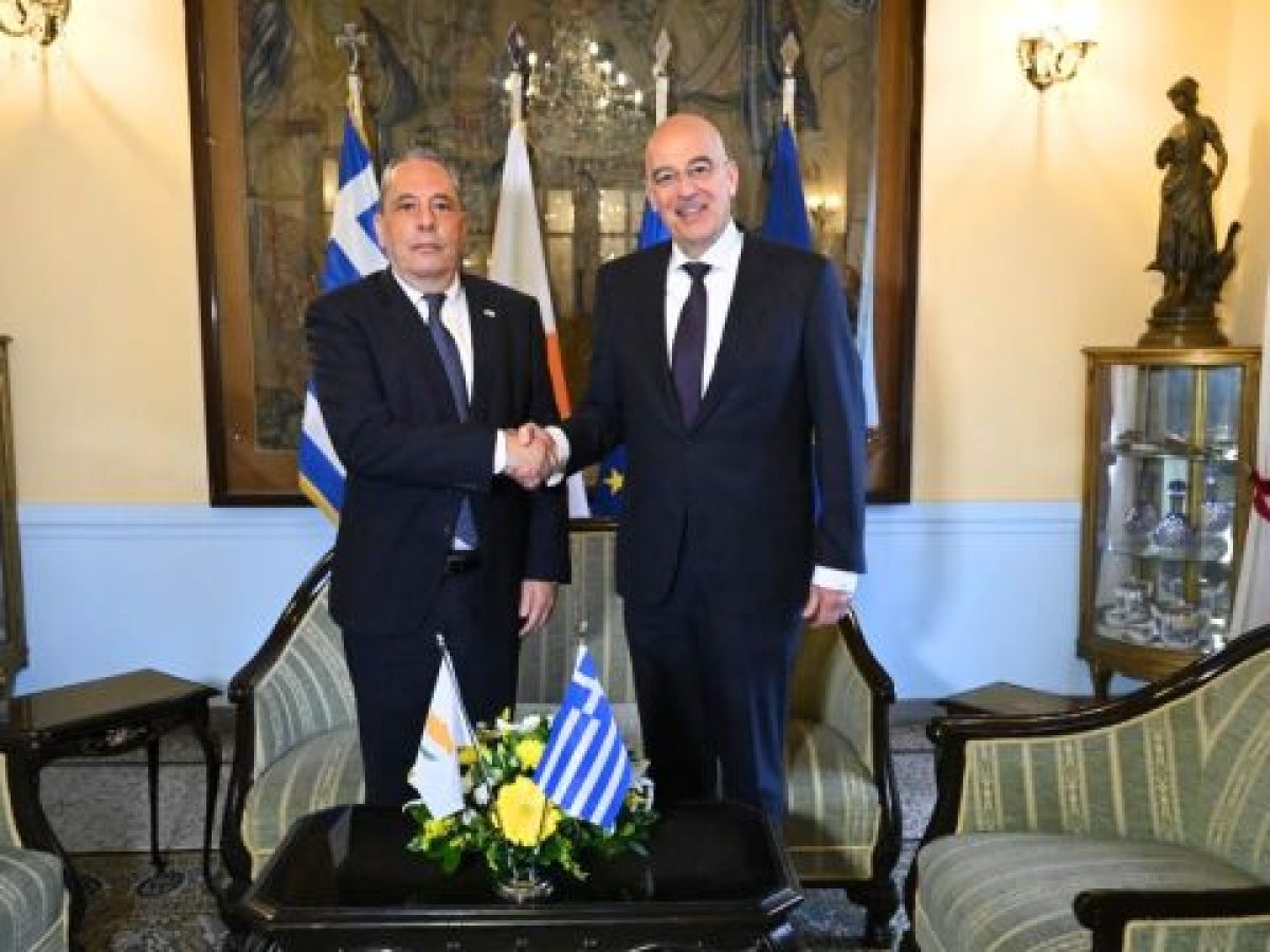 Συνάντηση Δένδια με Πάλμα: “Ισχυρό ενδιαφέρον από την Κύπρο για το σύστημα ‘Κένταυρος'” (Ε