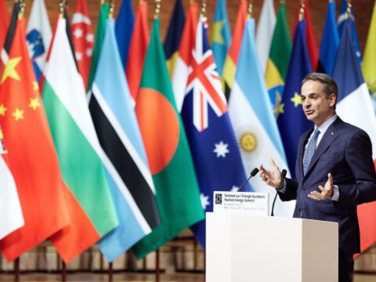 Στο τραπέζι του Μαξίμου η πυρηνική ενέργεια: Το σχέδιο Μητσοτάκη για μικρούς αντιδραστήρες και ενεργειακή ασφά