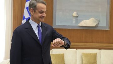 Τετ α τετ Μητσοτάκη – Ανδρουλάκη: Το χιούμορ του πρωθυπουργού με την “Ώρα ΠΑΣΟΚ” για την πεντάλεπτη