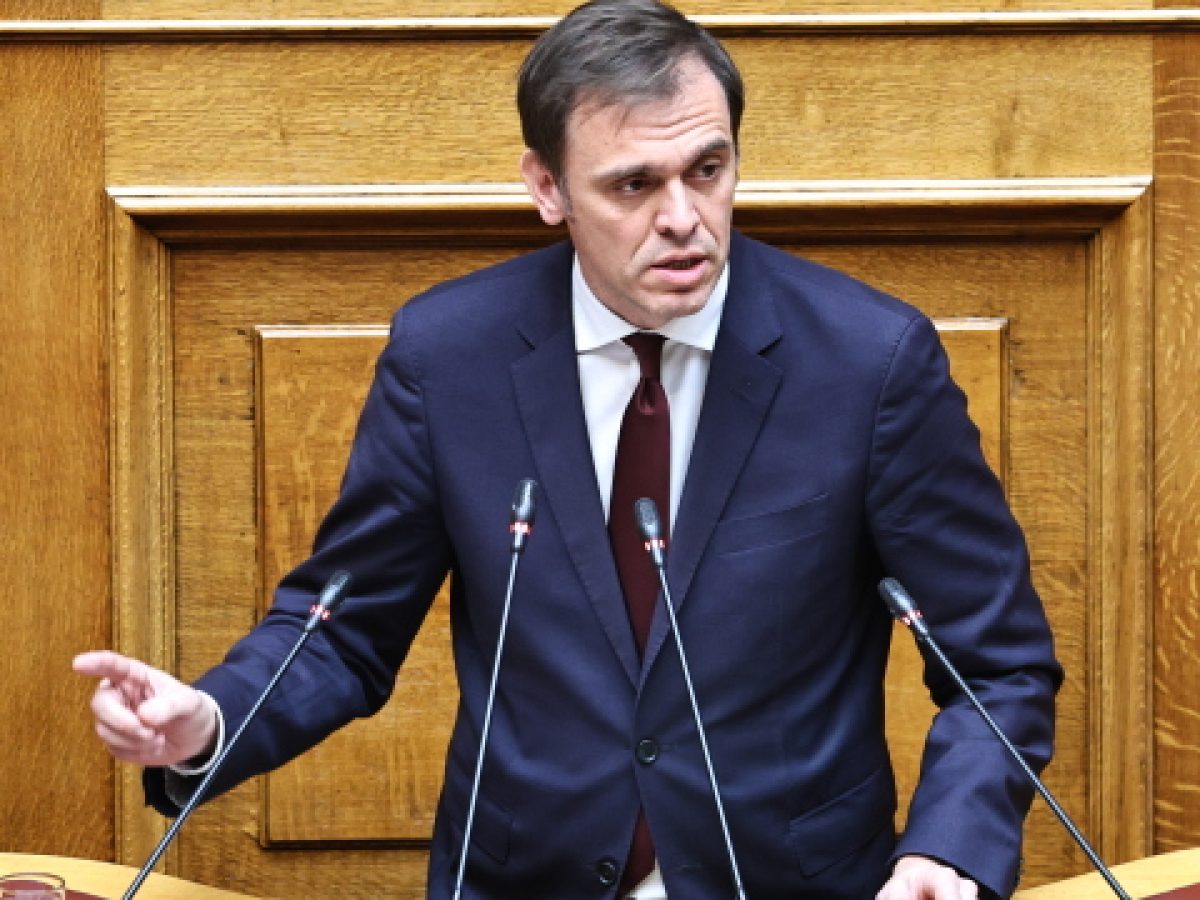 Της… Eurovision έγινε στη Βουλή: Ο Δημήτρης Μάντζος απήγγειλε Akyla και ”Ferto”  σε ομ