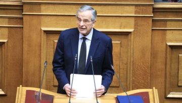 Βουλή: Τα “καρφιά” του Αντώνη  Σαμαρά και τα… χειροκροτήματα στον πρώην πρωθυπουργό 