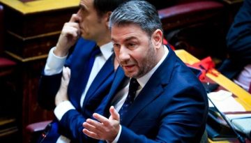 Ανδρουλάκης στα “Παραπολιτικά”: Η ειρήνευση μπορεί να επιτευχθεί μόνο μέσα από τη διπλωματία, τη συν