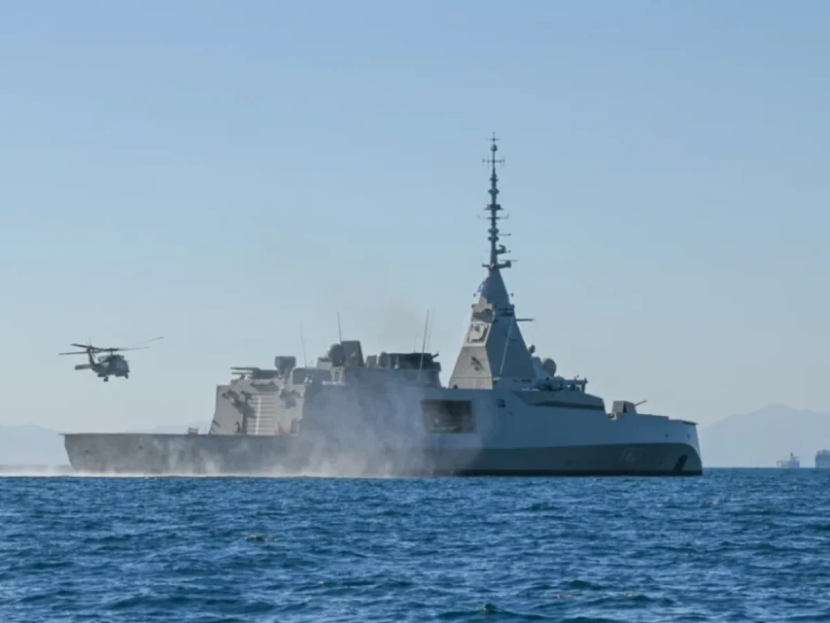 Εγκωμιαστικά σχόλια Βρετανών για την ελληνική συνδρομή στην Κύπρο: Η Ελλάδα μας υπερασπίζεται γιατί ο Στάρμερ είναι αδύνα