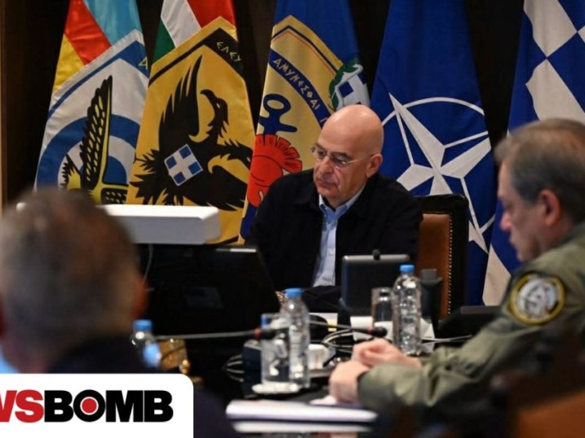 Έκτακτη σύσκεψη στο υπουργείο Αμύνης για τις εξελίξεις στην Μέση Ανατολή