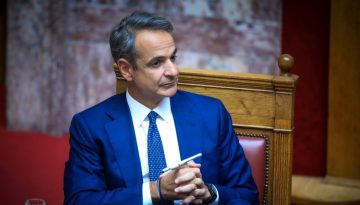 Έμφαση στο… πορτοφόλι: Με αύξηση στον κατώτατο μισθό και νέο πακέτο ΔΕΘ, η κυβερνητική αντεπίθεση