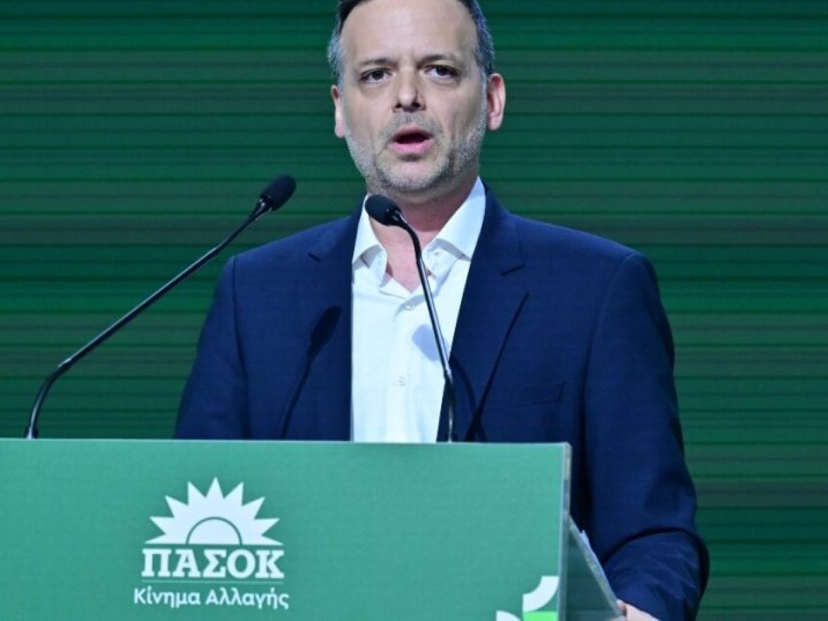 Ενωτικός Χάρης Δούκας στο συνέδριο του ΠΑΣΟΚ: «Πρόεδρε συμφωνούμε – Όχι στη συγκυβέρνηση με ΝΔ»