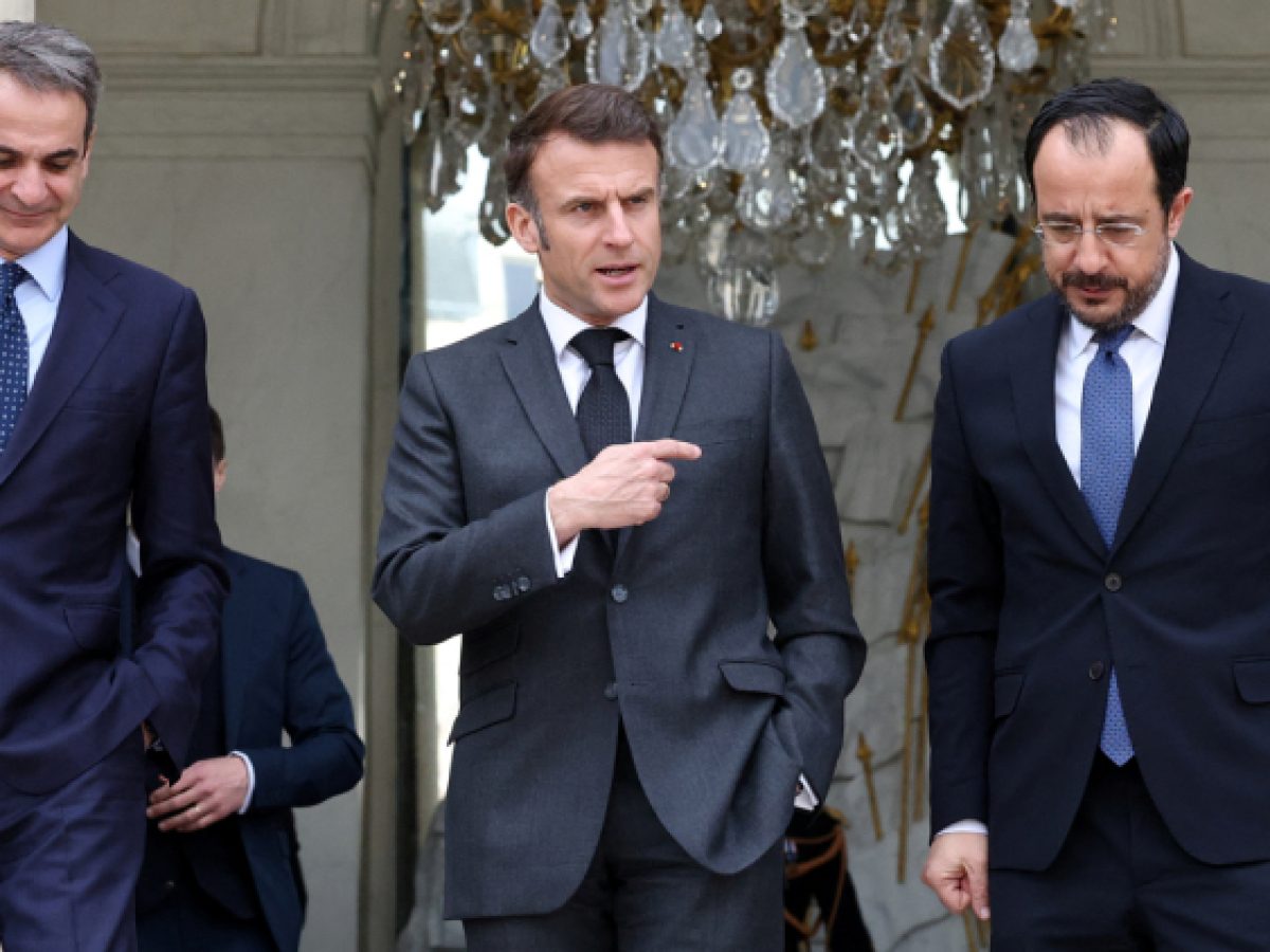 Επίσκεψη Μακρόν και Μητσοτάκη στην Κύπρο και κλιμάκωση της έντασης στη Μέση Ανατολή