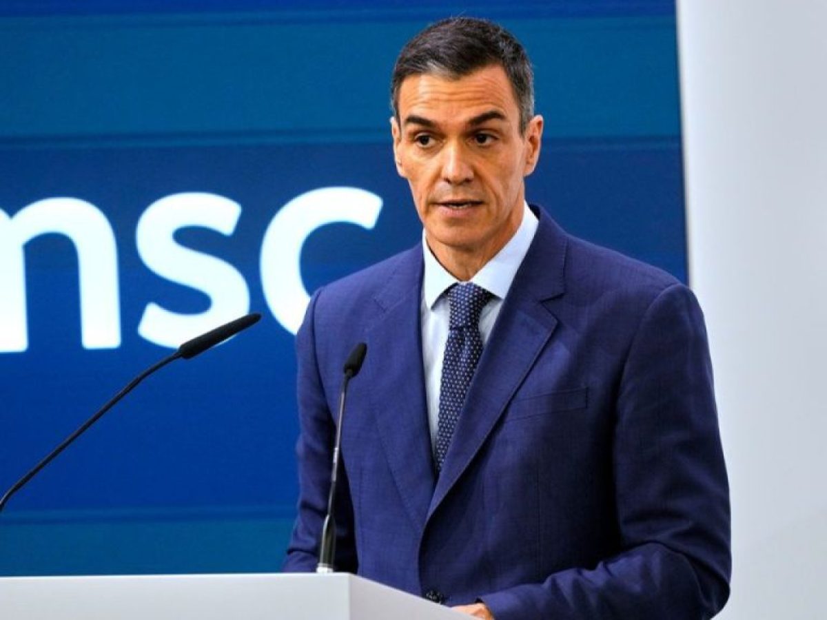 Επιστολή Σάντσεθ σε Ανδρουλάκη: «Ιστορική η πορεία του ΠΑΣΟΚ, είναι κόμμα που μπορεί να κάνει τη διαφορά»