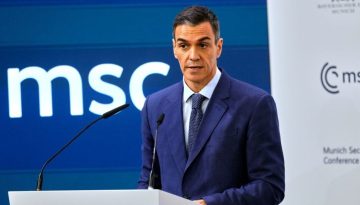Επιστολή Σάντσεθ σε Ανδρουλάκη: «Ιστορική η πορεία του ΠΑΣΟΚ, είναι κόμμα που μπορεί να κάνει τη διαφορά»