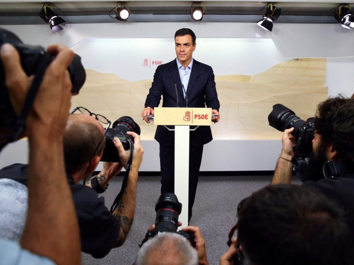 Επιστολή Σάντσεθ σε Ανδρουλάκη λίγο πριν το Συνέδριο του ΠΑΣΟΚ- «Τα κόμματά μας οφείλουν να βρίσκονται στην πρώτη γραμμή