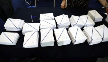 Επιστολική Ψήφος: Πώς οι oμογενείς θα επηρεάσουν τις εκλογές του 2027 – Η αναμενόμενη αύξηση συμμετοχής και η πρόταση για
