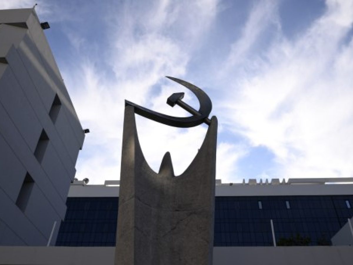 Ερώτηση ΚΚΕ στη Βουλή για τους ναυτεργάτες «που βρίσκονται εγκλωβισμένοι στον Περσικό Κόλπο»