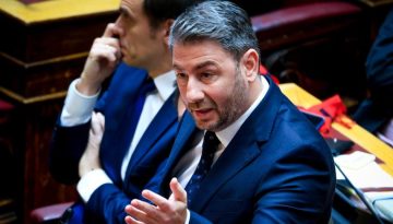 Εσωκομματικά πυρά στο ΠΑΣΟΚ: «Με 13% δεν γίνεται ανατροπή»