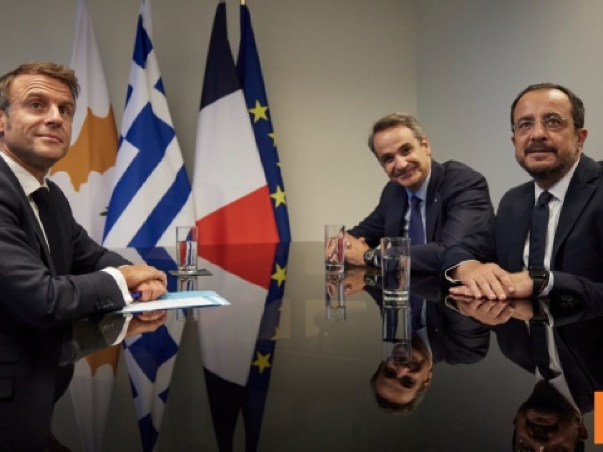 Ευρωπαϊκή «ασπίδα» γύρω από την Κύπρο: Τριμερής Μητσοτάκη, Μακρόν και Χριστοδουλίδη αύριο για την ασφάλεια εν μέσω του πο
