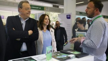 &Phi;ά&mu;&epsilon;&lambda;&lambda;&omicron;&sigmaf;: O &Mu;&eta;&tau;&sigma;&omicron;&tau;ά&kappa;&eta;&sigmaf; &beta;ά&zeta;&epsilon;&iota; &tau;&alpha;&phi;ό&pi;&lambda;&alpha;&kappa;&alpha; &sigma;&tau;&eta;&nu; &epsilon;&lambda;&lambda;&eta;&nu;&iota;&kappa;ή &alpha;&gamma;&rho;&omicron;&tau;&iota;&kappa;ή &pi;&alpha;&rho;&alpha;&gamma;&omega;&gamma;ή &ndash; &Eta; &kappa;&upsilon;&beta;έ&rho;&nu;&eta;&sigma;&eta; &epsilon;&xi;&alpha;&pi;ά&tau;&eta;&sigma;&epsilon; &tau;&omicron;&upsilon;&sigmaf; &alpha;&gamma;&rho;ό&tau;&epsilon;&sigmaf;