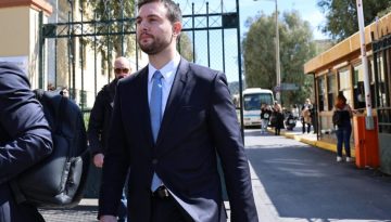 &Phi;&upsilon;&lambda;ά&kappa;&iota;&sigma;&eta; 4 &epsilon;&tau;ώ&nu; &sigma;&tau;&omicron;&nu; &Phi;&lambda;ώ&rho;&omicron; &gamma;&iota;&alpha; &tau;&eta;&nu; &epsilon;&pi;ί&theta;&epsilon;&sigma;&eta; &sigma;&tau;&omicron;&nu; &Gamma;&rho;&alpha;&mu;&mu;έ&nu;&omicron;
